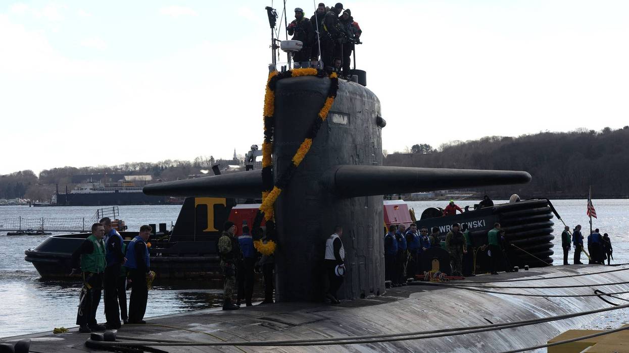 The Los Angeles-class, fast-attack submarine USS Pittsburgh (SSN 720) is moored to the pier at its homeport at Naval Submarine Base New London