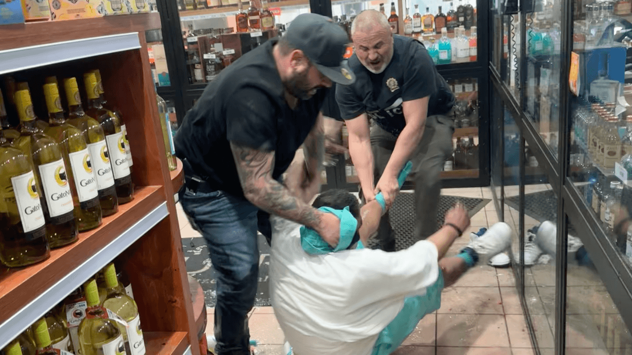 Two NYPD officers on modified duty as NYPD investigates video of violent arrest at Brooklyn liquor store