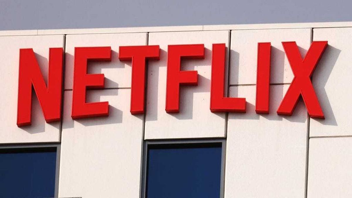 The Netflix logo is displayed at Netflix's Los Angeles headquarters on October 07, 2021 in Los Angeles, California.