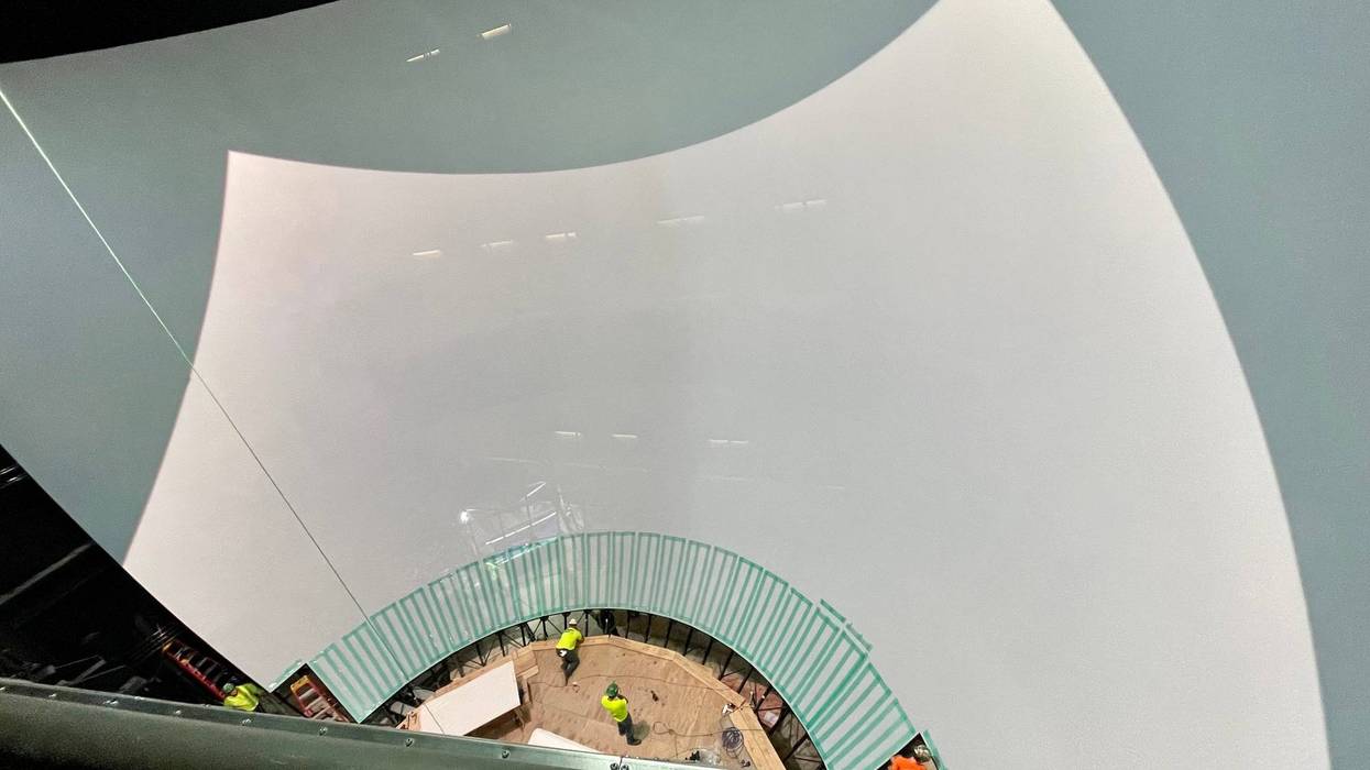 The new Flyover Chicago attraction is transforming the old IMAX theater into an immersive 65-foot tall, 5-story ride that takes guests on a journey throughout Chicago.