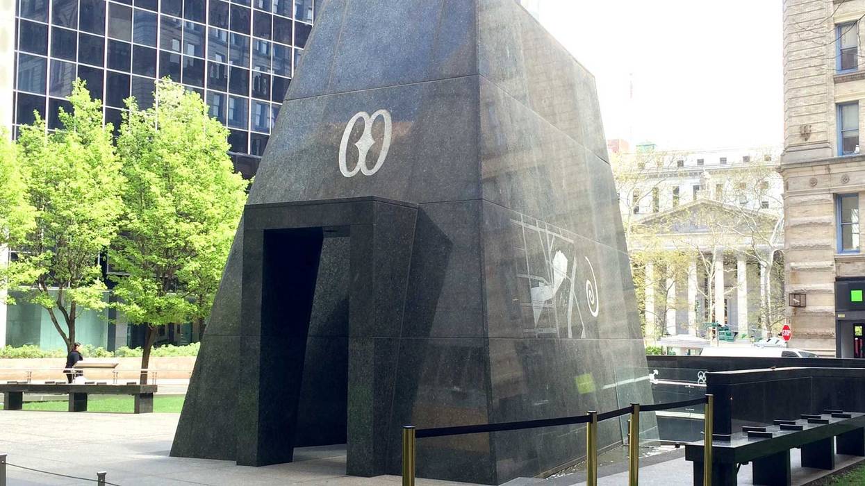 The Outdoor Memorial of the African Burial Ground National Monument in lower Manhattan, NYC, is an important archaeological find of the 20th century & is the only U.S. national monument that memorializes the struggle of Africans and African descendants.