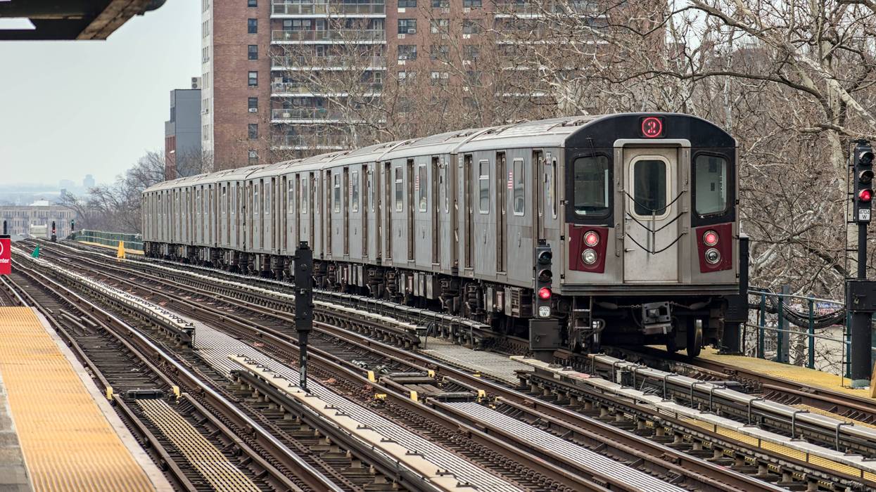 The plan includes the potential for an additional 1,250 cars to replace the R142 and R142A cars on the 2, 4 and 5 lines, Hochul said