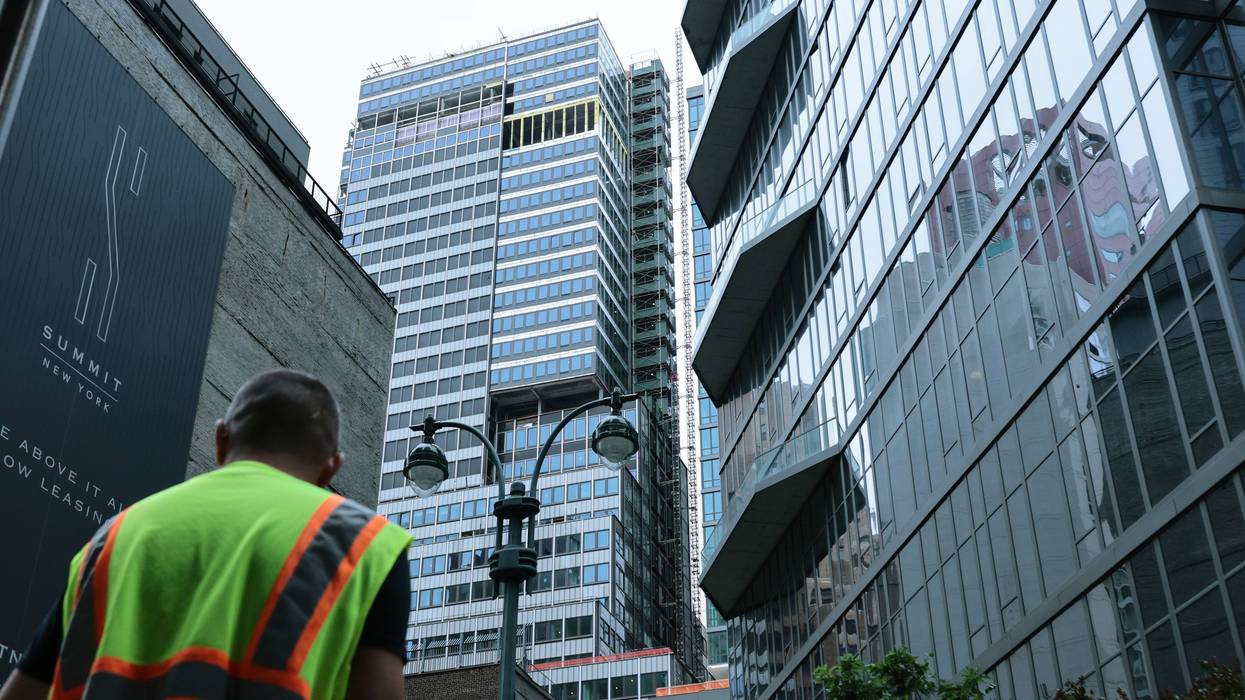 Midtown building scare highlights the challenges of converting offices into housing