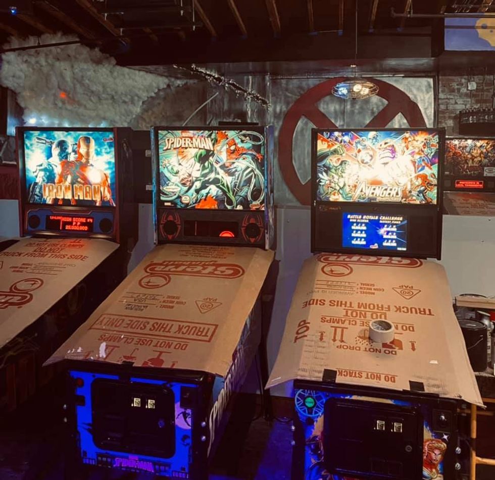 The pop-up features over 60 free arcade games and pinball machines, with favorites like Marvel Vs. Capcom, X-Men Arcade, Spider-Man, Marvel Vs. Street Fighter, and many more.