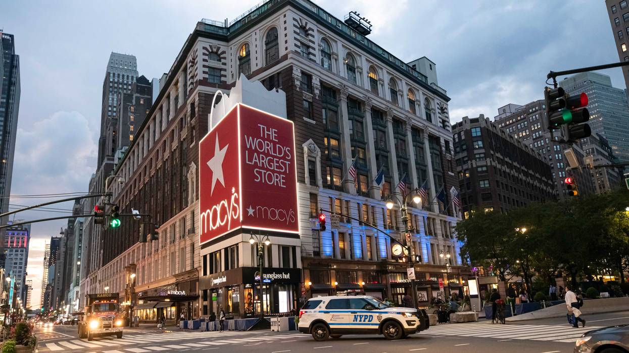 The stabbing happened at West 34th Street and Sixth AvenueaThe stabbing happened in the subway at West 34th Street and Sixth Avenue