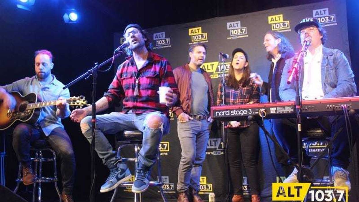 The Strumbellas Live At The Verizon Artist Lounge