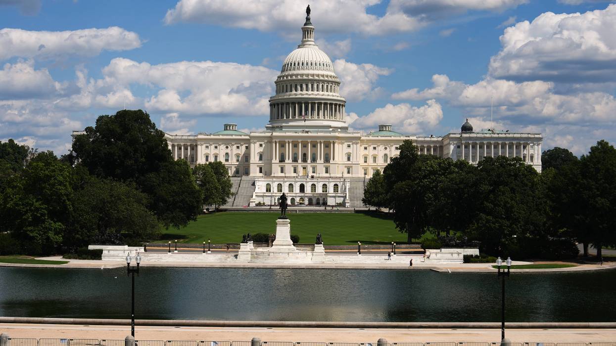 Police arrest a California man after finding a guillotine near the US Capitol