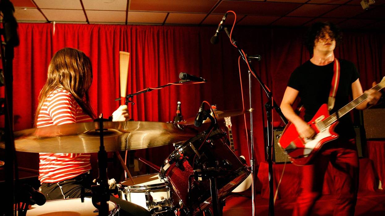 The White Stripes performing