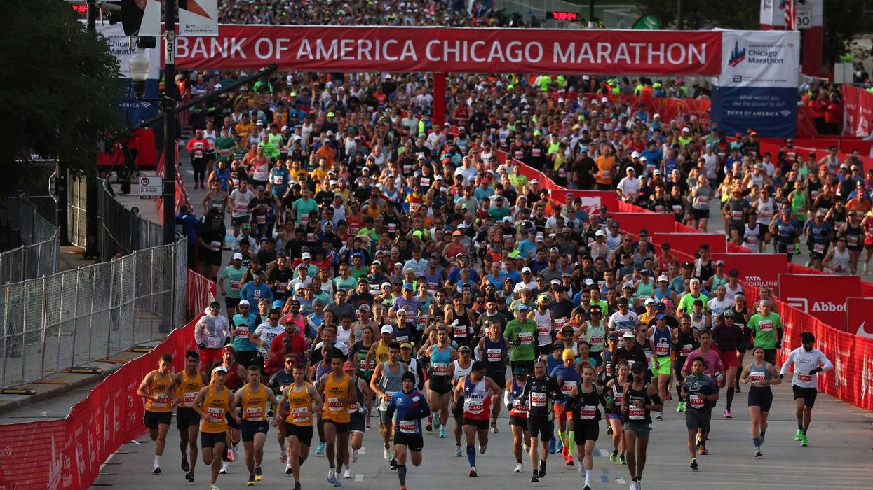 Thousands of runners head north on Columbus Avenue in Grant Park to start the Chicago Marathon on Sunday, Oct. 8, 2023.