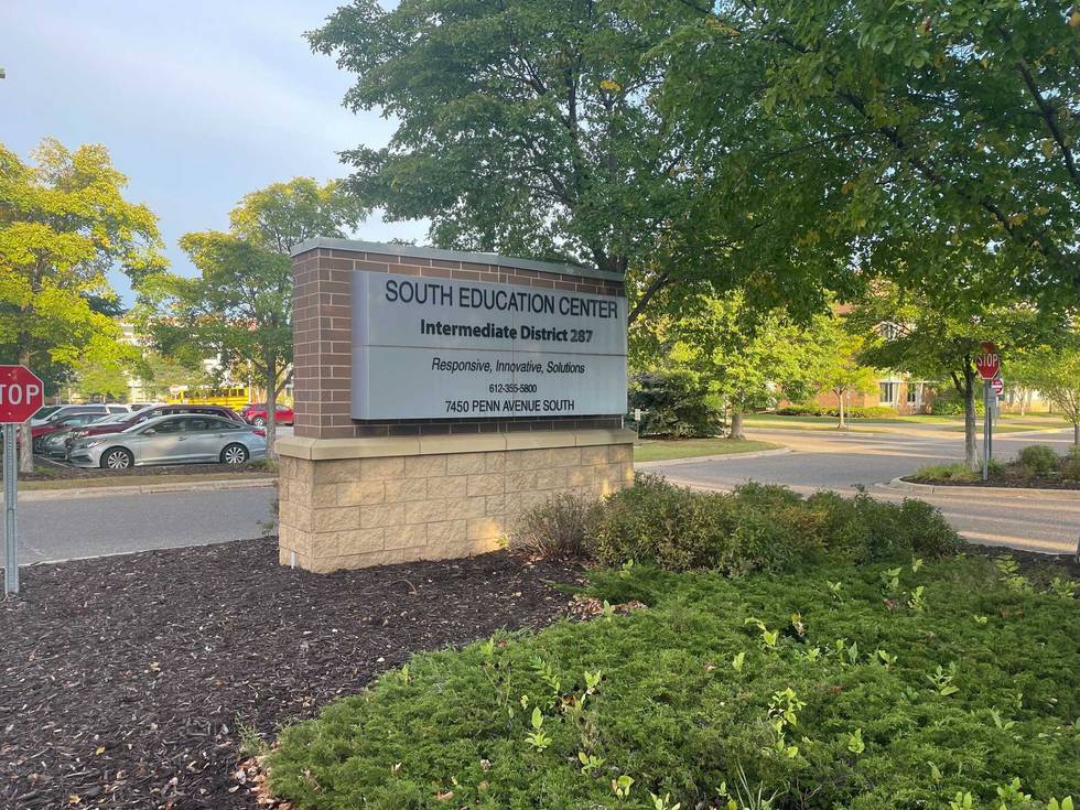 Threats lead to school closure in Richfield