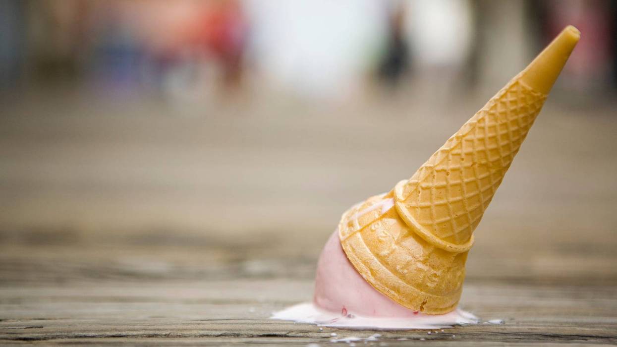 Tik Tok guy blamed for Six Flags ending it's all-you-can-eat plan