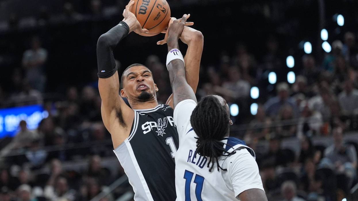 Timberwolves Spurs Basketball 44