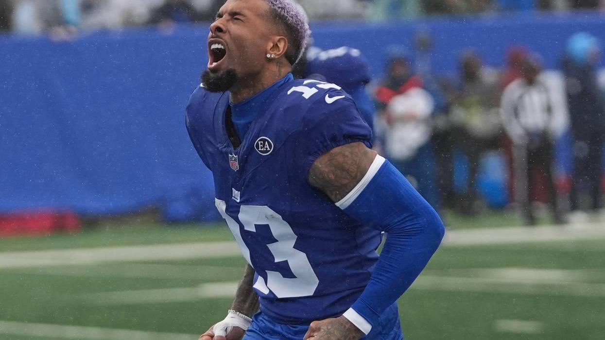 Titans Giants Football 24