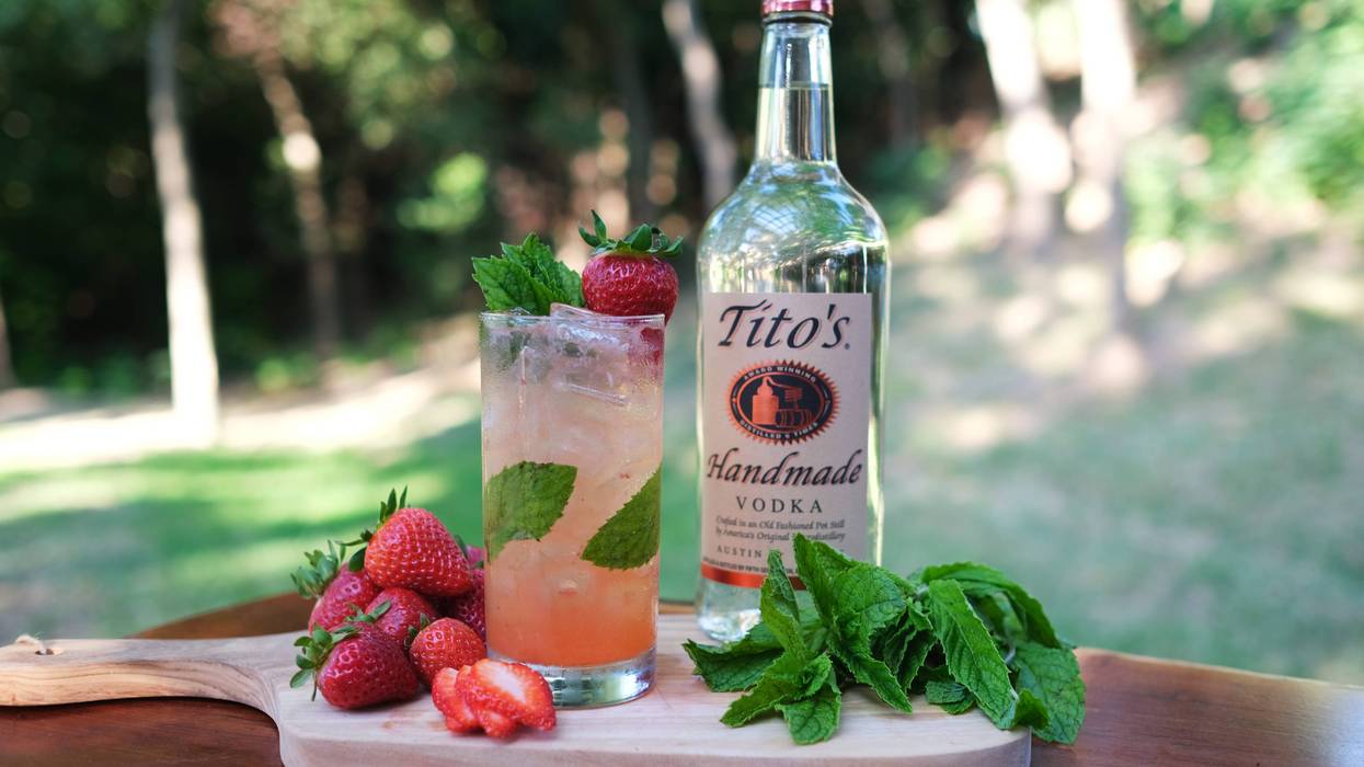 Titos Vodka Strawberry MoTito