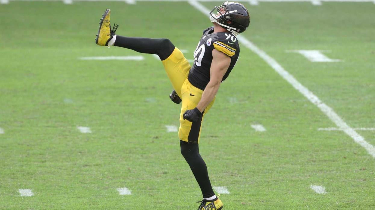 TJ Watt celebrating sack