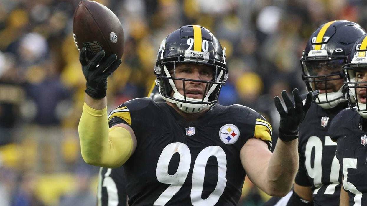 TJ Watt celebrating