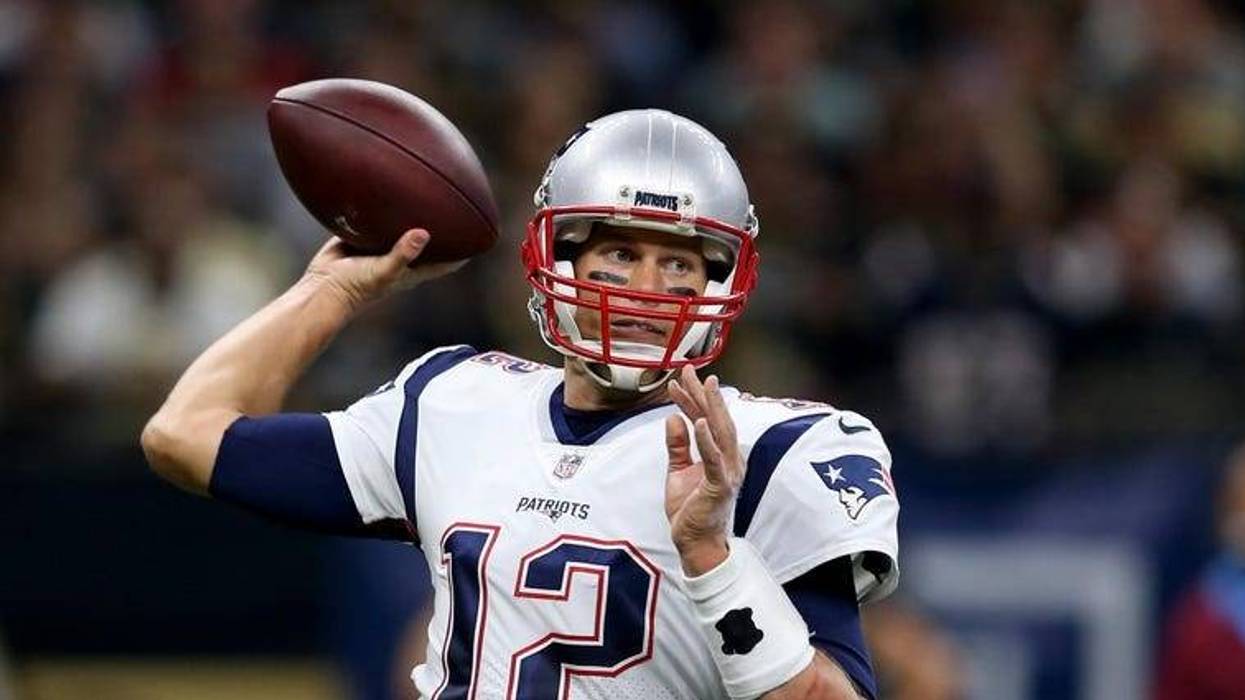 Tom Brady on K&C says he doesn't think of Aaron Hernandez 'very often'
