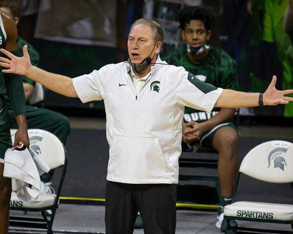 Tom Izzo argues with an official during a Michigan State game.