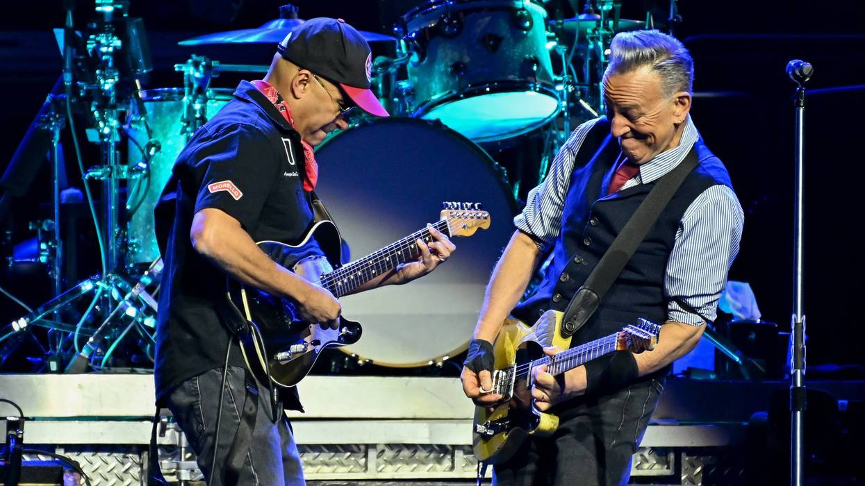 Bruce Springsteen calls out the White House and announces a protest festival