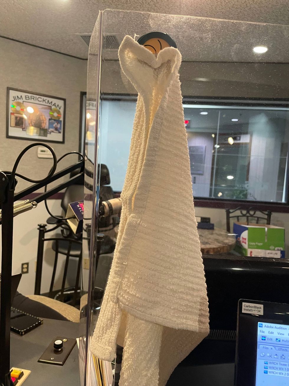 Towel Pop in WRCH Studio