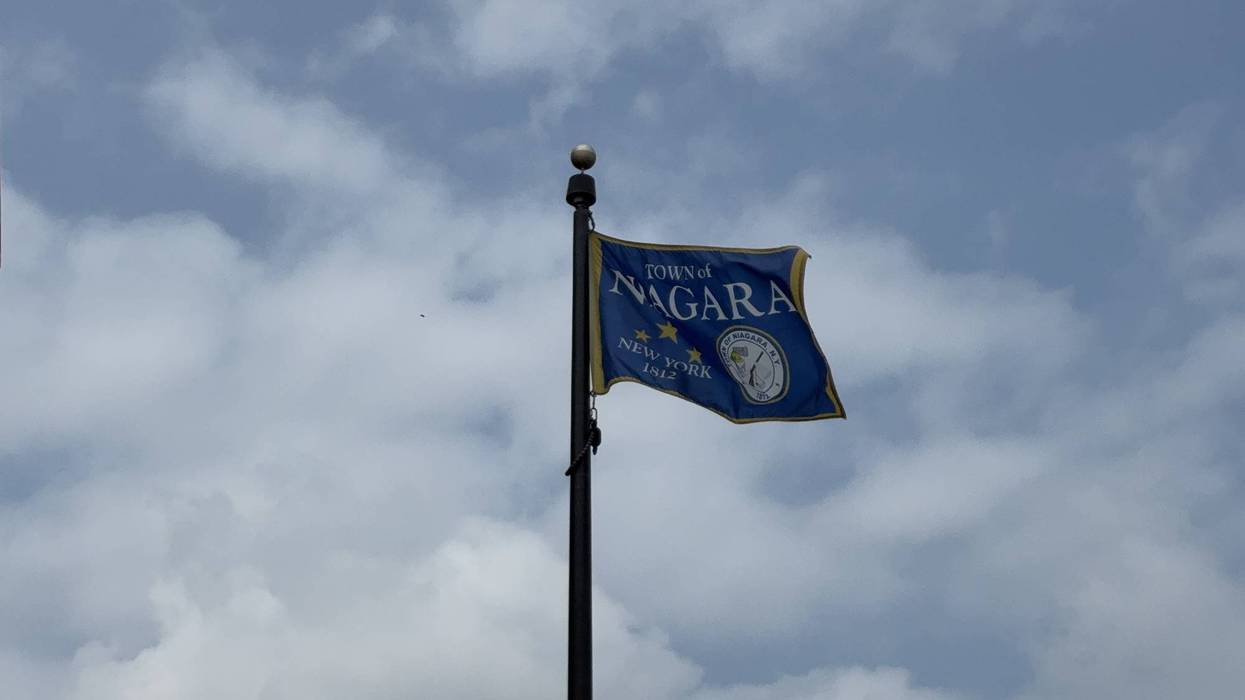 Town of Niagara flag