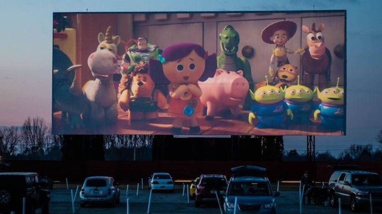 Toy Story 4, Drive In Movie Theater, Screening, Outdoors, Dusk, The Capri Drive In, 2019