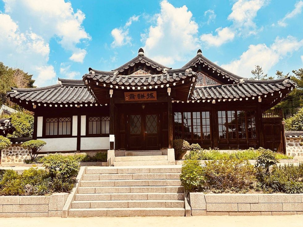 Traditional Hanok House Seoul Korea Bukchon Hanok Village