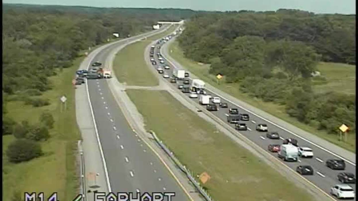 Traffic camera shows freeway closure on M-14 due to police investigation