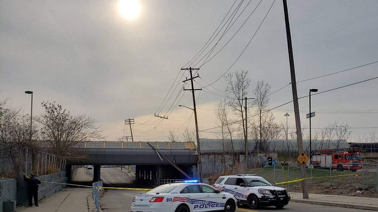 train derailment detroit