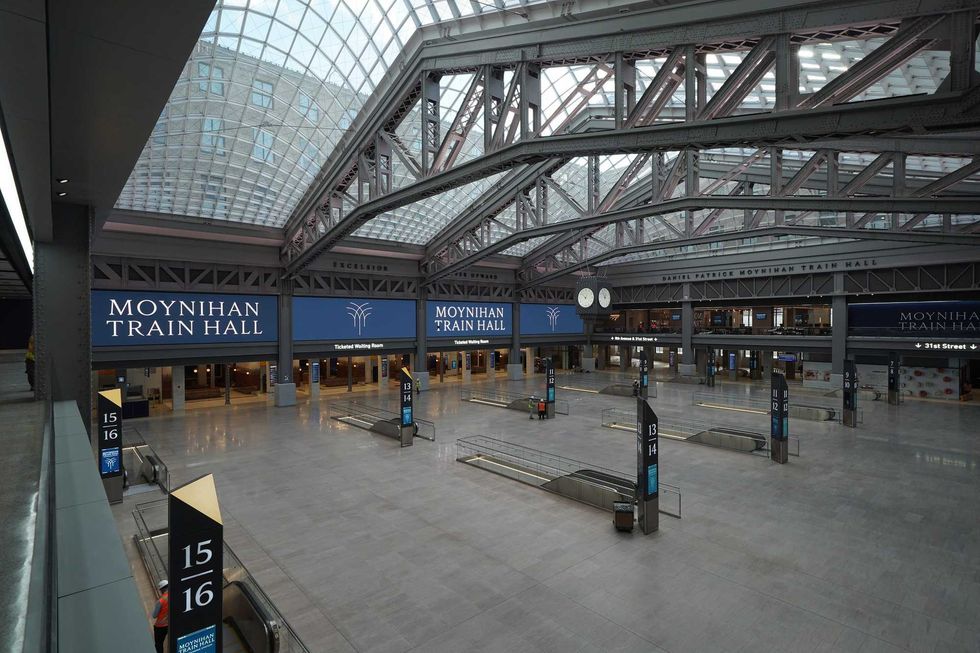 Train hall