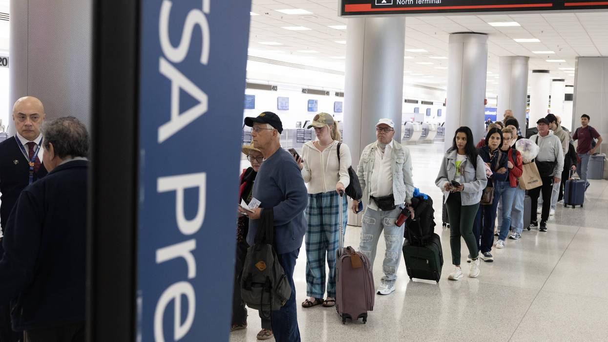 Security delays continue to plague U.S. airports with no end in sight to the government shutdown