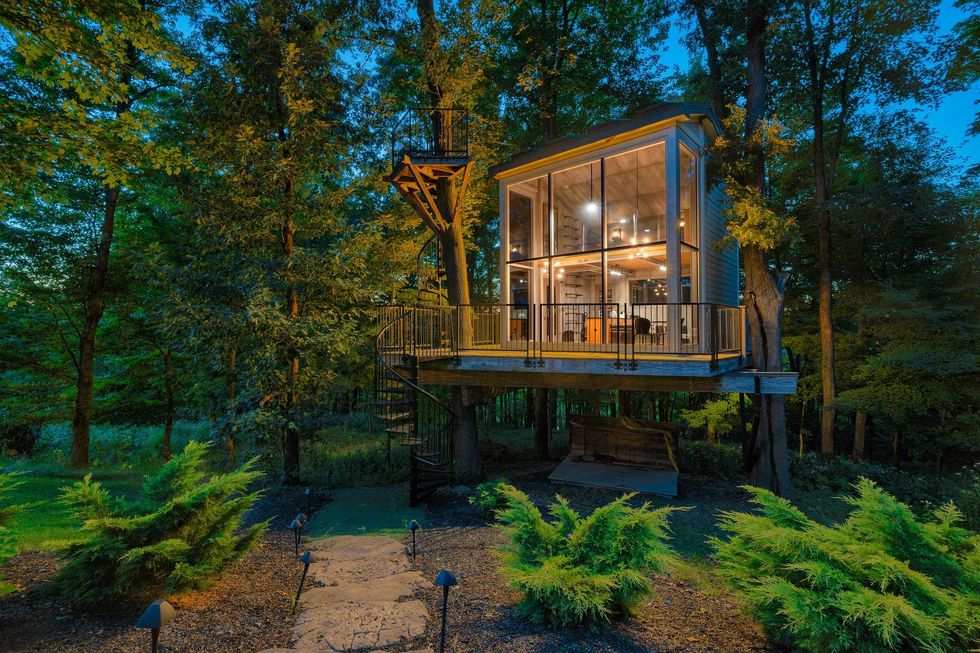 Treehouse at 103 Silver Pines