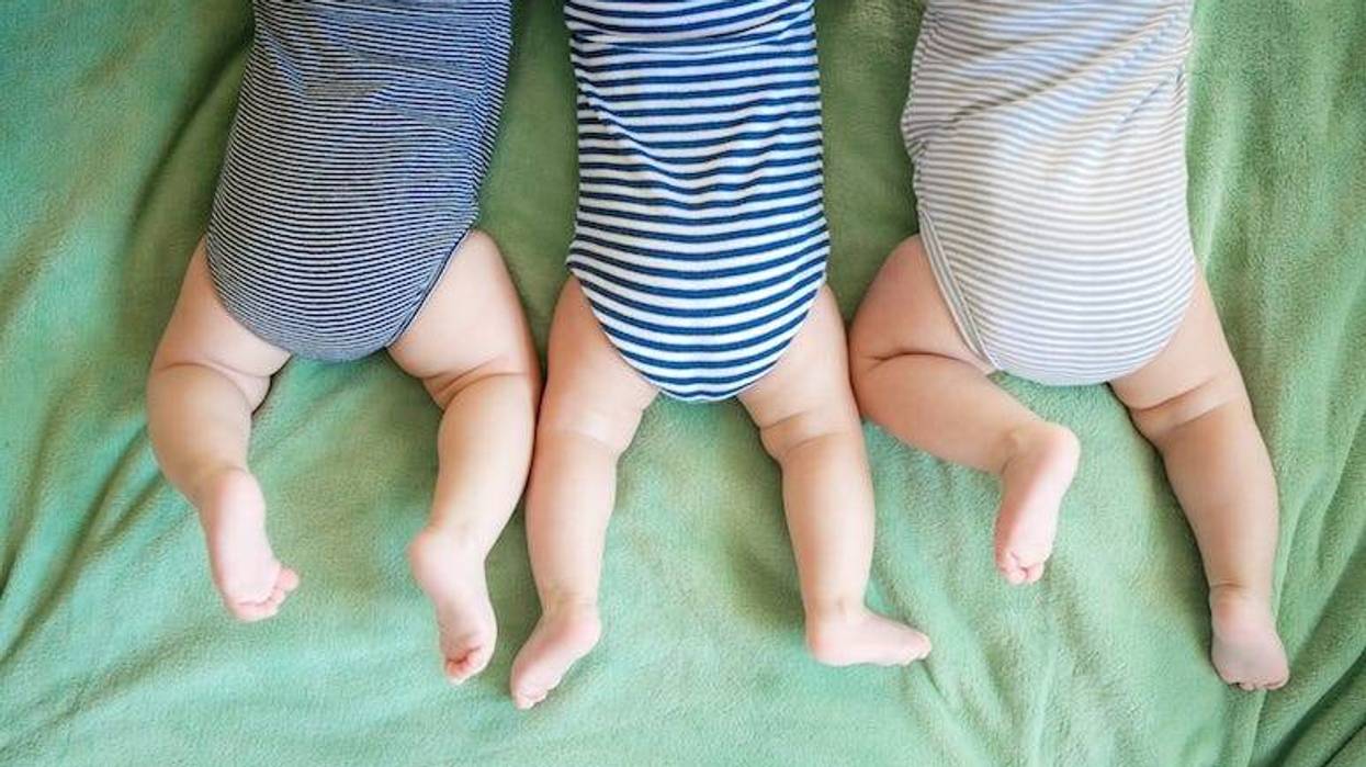 Triplets, Babies, Newborn, Blanket, Legs