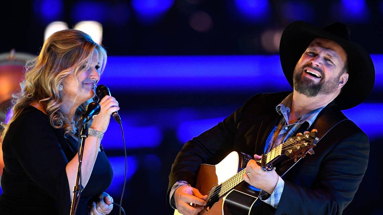 Trisha Yearwood and Garth Brooks