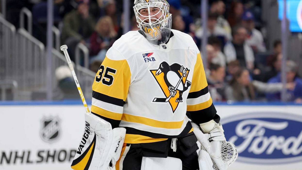 Tristan Jarry looking