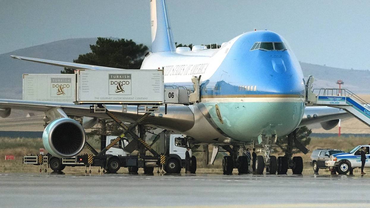 TRUMP AVION PRESIDENCIAL 465