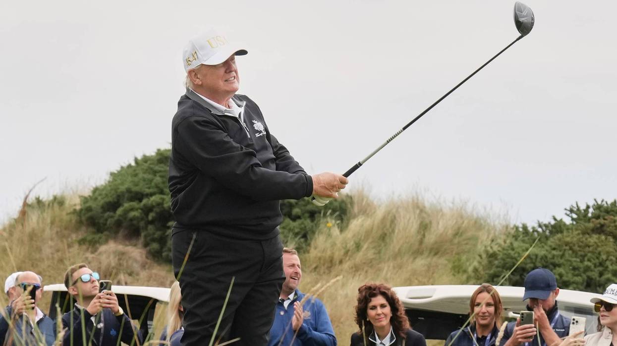 Trump Grass 44