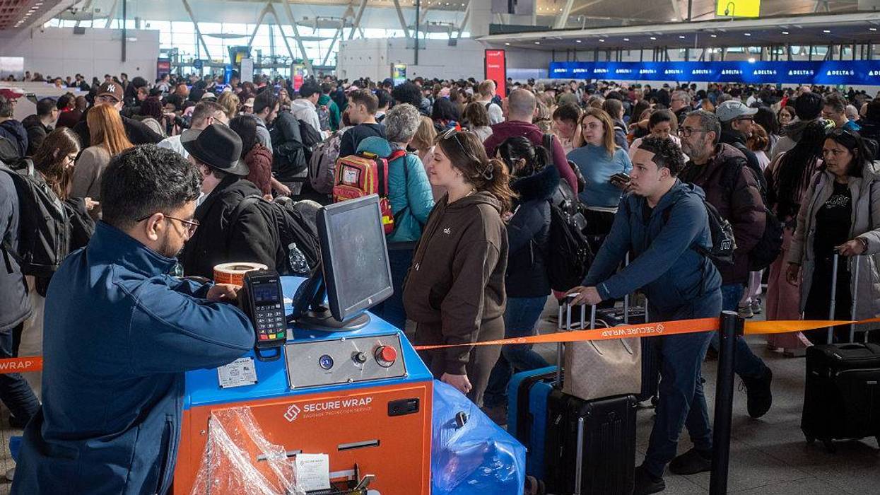 Trump Sends ICE Agents To Airports As DHS Remains Unfunded