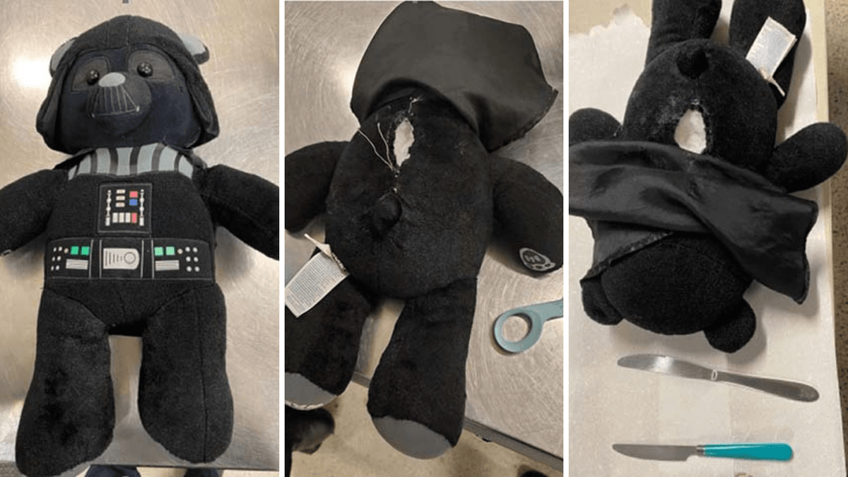 TSA agents find butter knives inside Darth Vader teddy bear at Philly airport