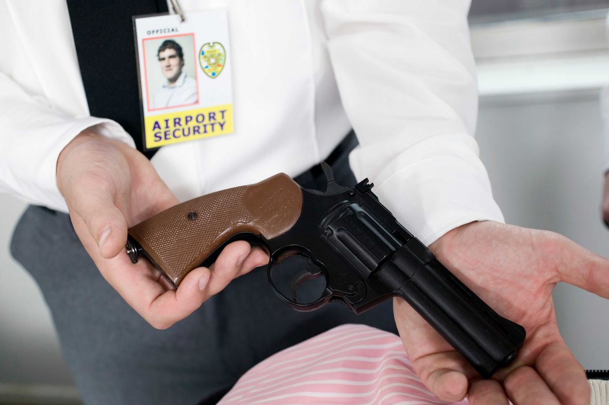 TSA confiscate record-number of firearms in 2021