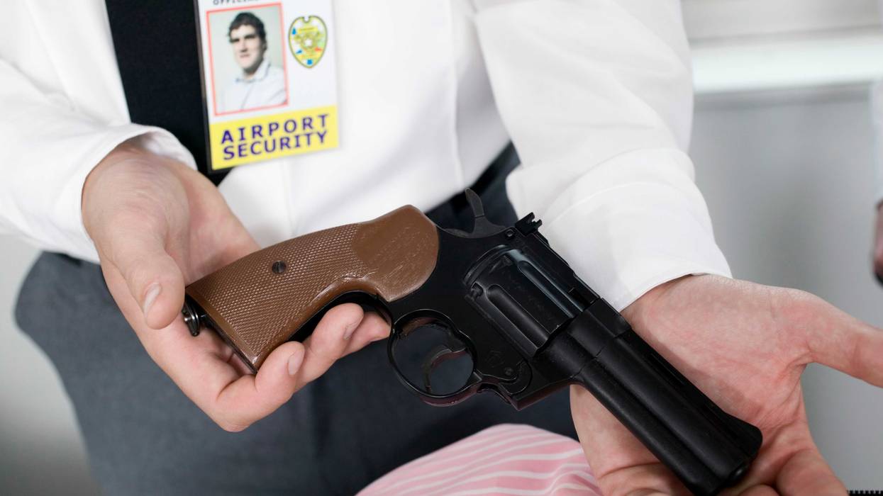 TSA confiscate record-number of firearms in 2021