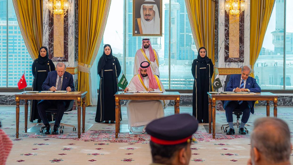 TURQUÍA-ARABIA SAUDÍ-PAKISTÁN 117