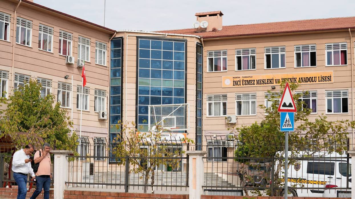 TURQUÍA-TIROTEO 2182