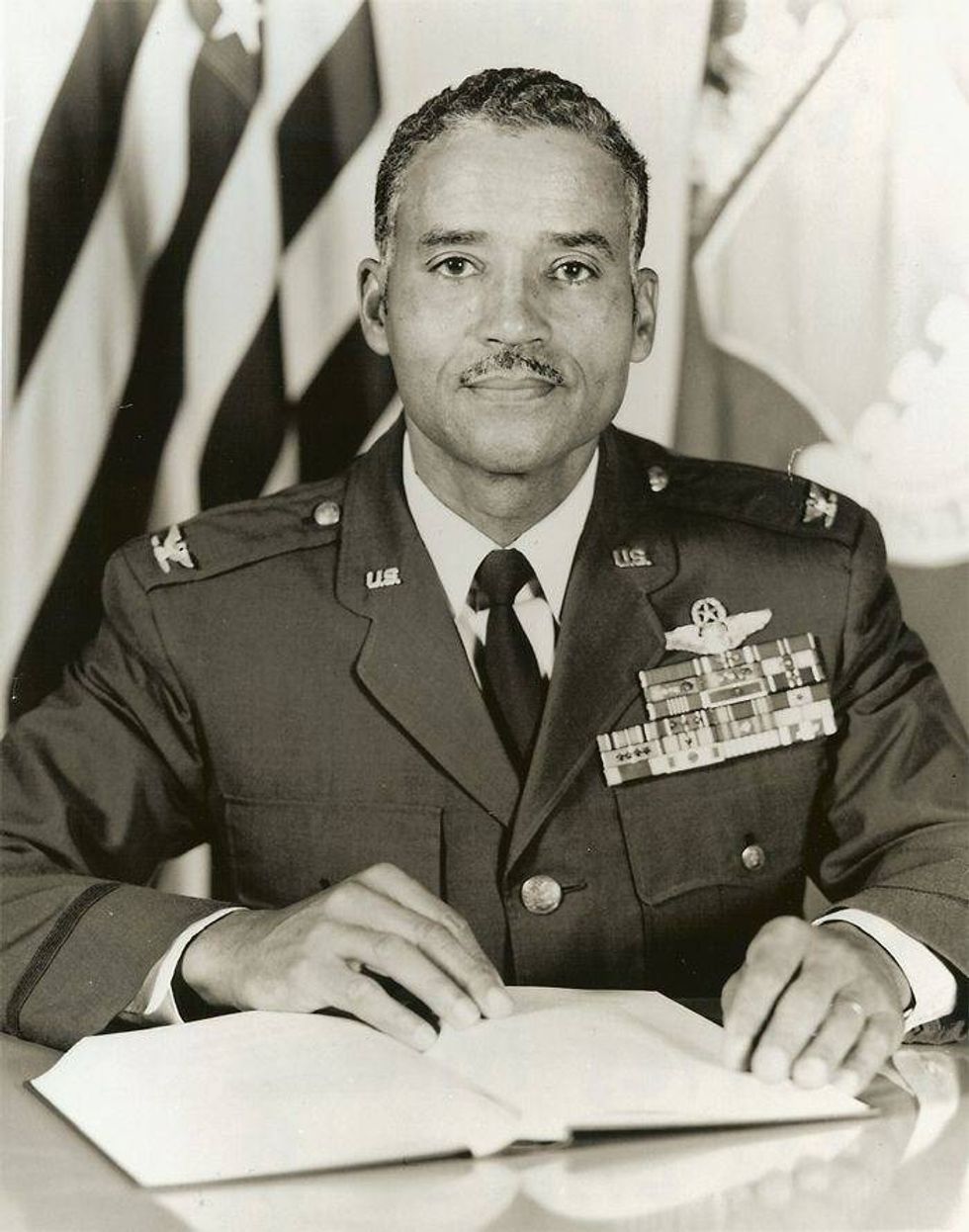 Tuskegee Airman recalls WWII service, calls freedom key to opportunity