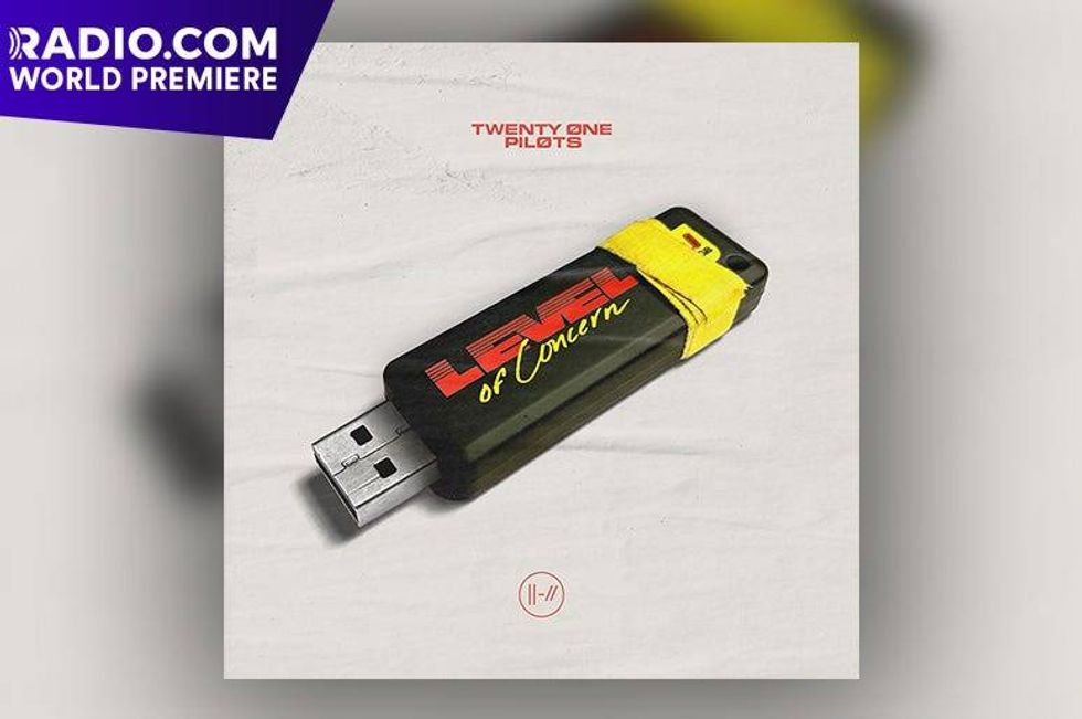 WORLD PREMIERE: Twenty One Pilots Look for Comfort on 'Level Of Concern'