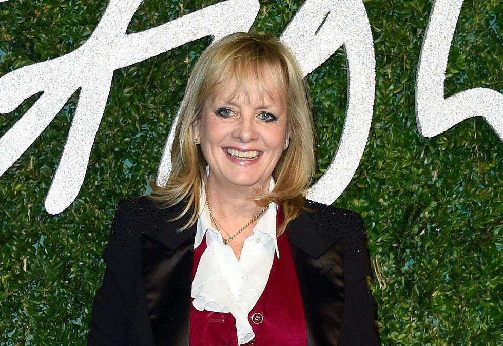 Supermodel Twiggy, 72, reveals the secret to her legendary eye-popping look