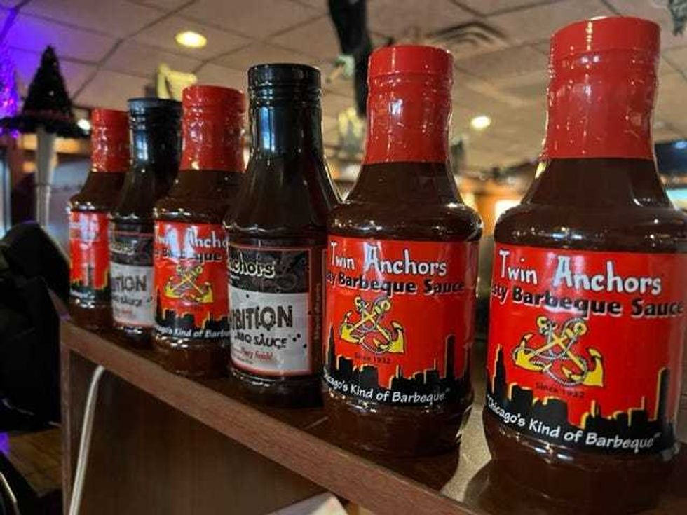 Twin Anchors sauce