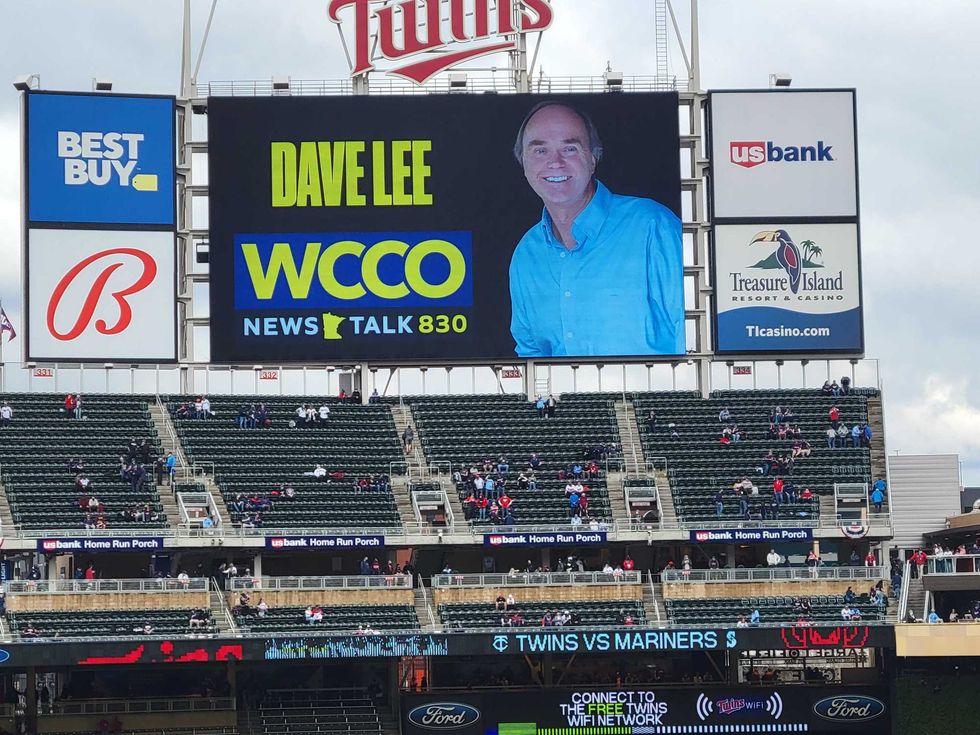 Twins honor Dave Lee
