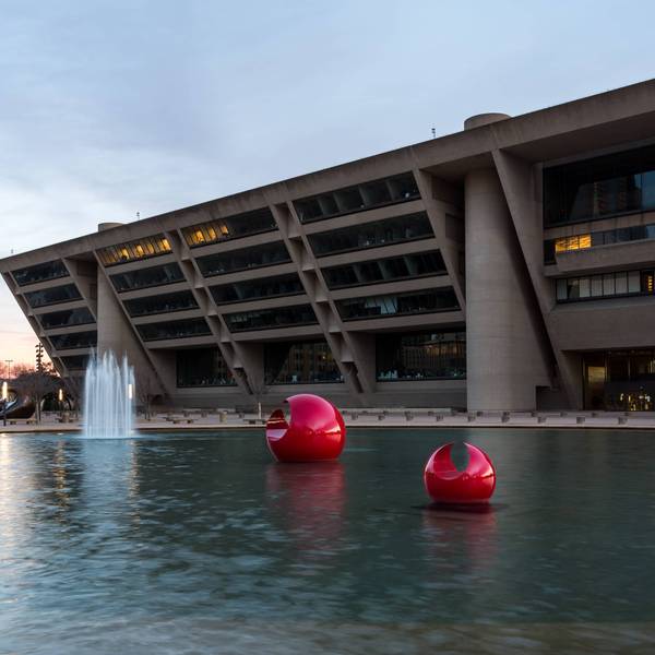 Two Dallas council members seek contempt order over City Hall vote