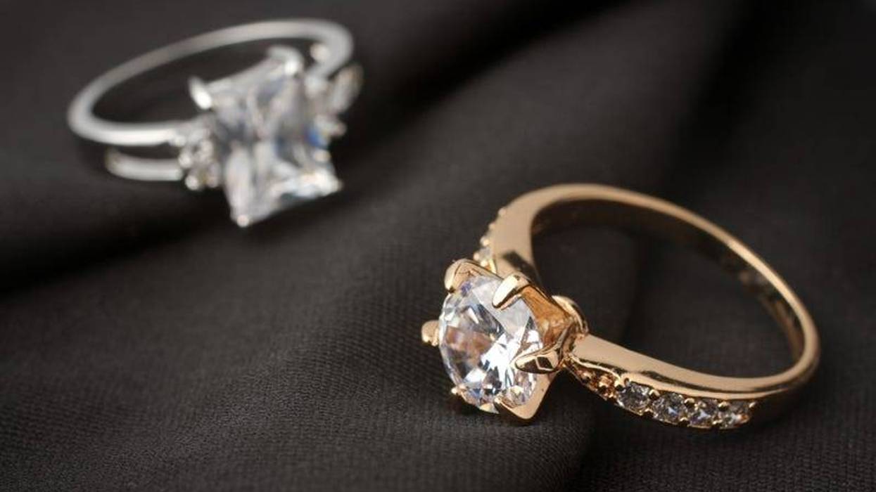 two, diamonds, jeweler, difference